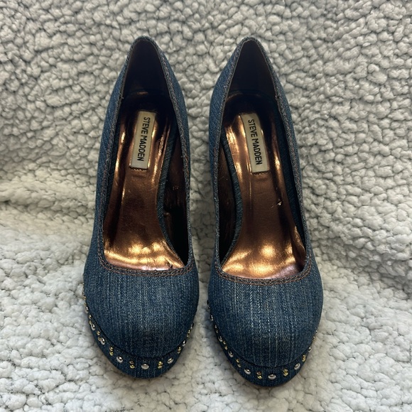 steve madden tristano  denim studded pump heels size 8M - Picture 4 of 11